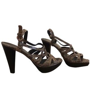 Marc Fishers Snakeskin‎ 4 1/2 Heels Size 8 M
